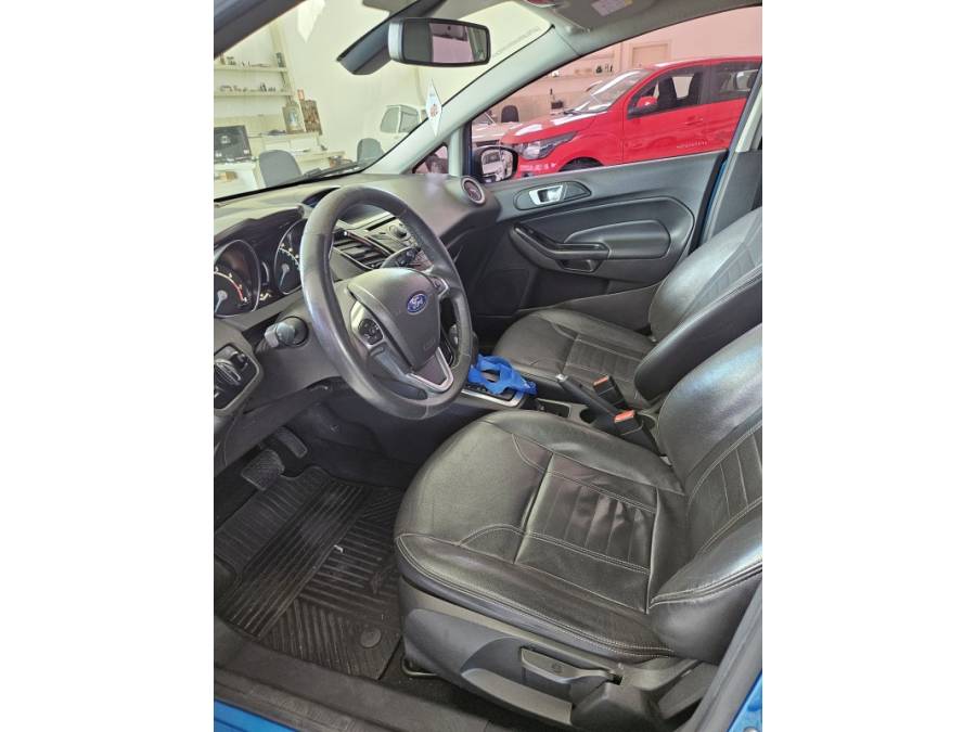 FORD - FIESTA - 2015/2015 - Azul - R$ 48.000,00