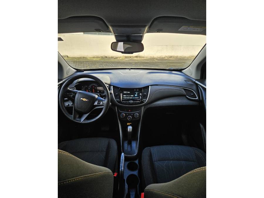 CHEVROLET - TRACKER - 2017/2018 - Preta - R$ 84.000,00