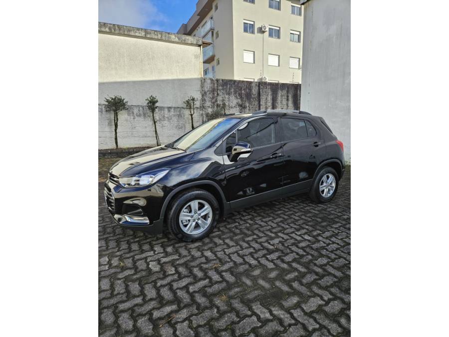 CHEVROLET - TRACKER - 2017/2018 - Preta - R$ 84.000,00