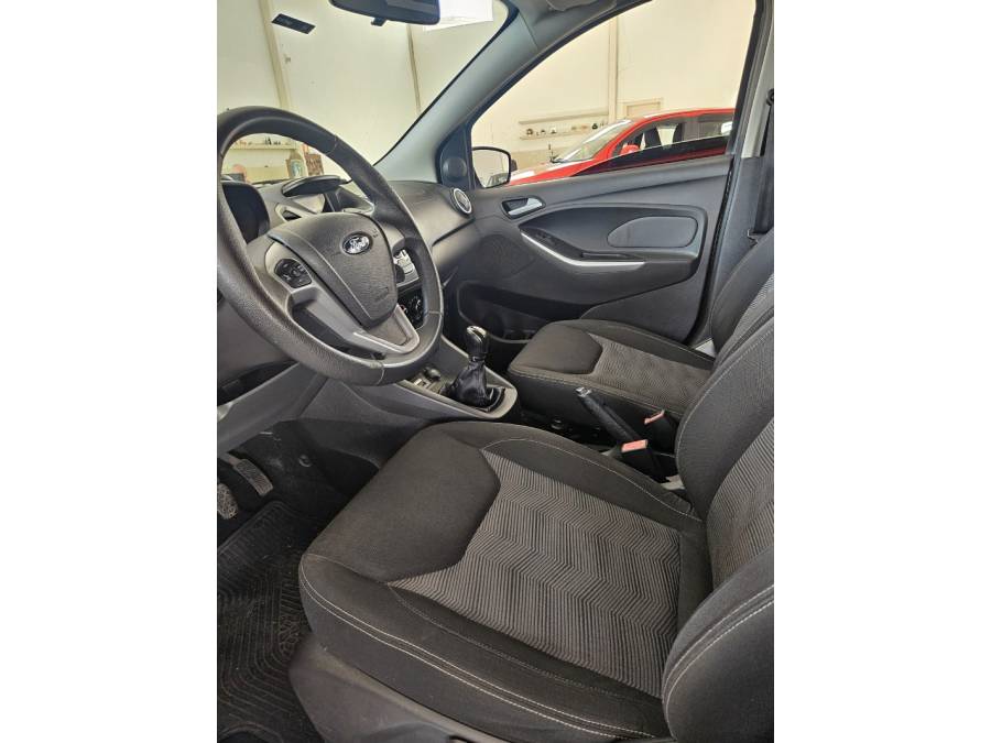 FORD - KA - 2017/2018 - Prata - R$ 50.000,00