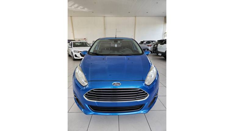 FORD - FIESTA - 2015/2015 - Azul - R$ 48.000,00