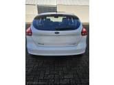 FORD - FOCUS - 2016/2016 - Branca - R$ 70.000,00