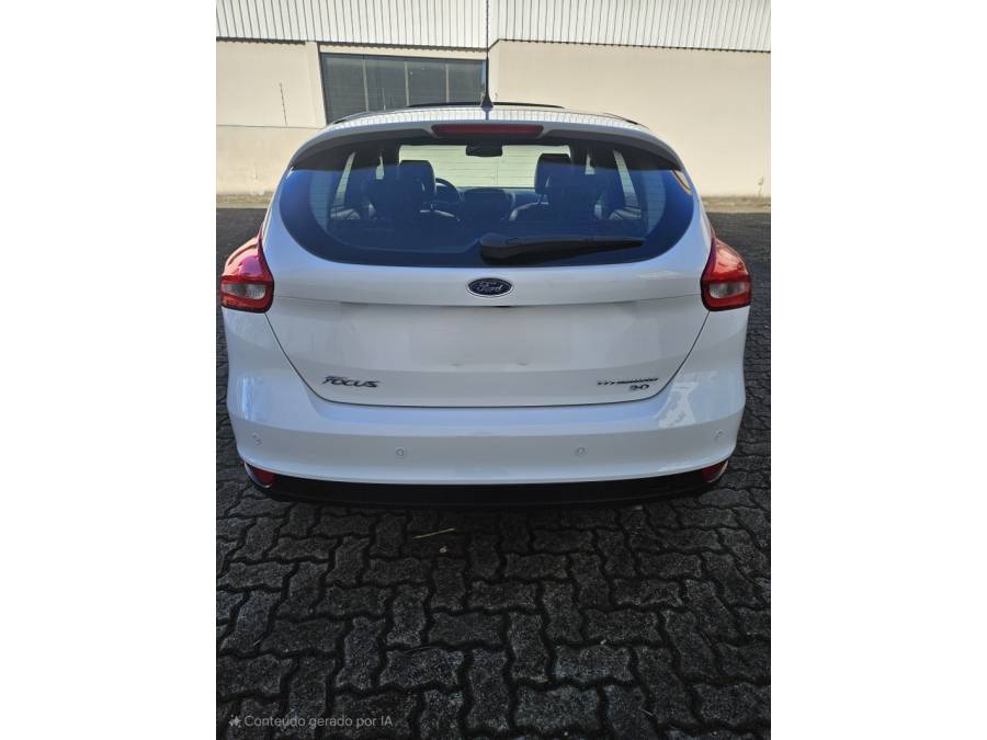 FORD - FOCUS - 2016/2016 - Branca - R$ 70.000,00