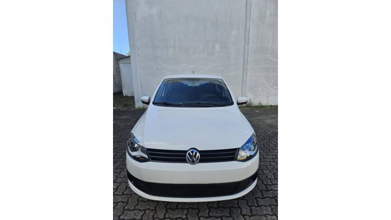 VOLKSWAGEN - FOX - 2012/2013 - Branca - R$ 39.000,00