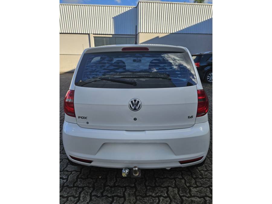 VOLKSWAGEN - FOX - 2012/2013 - Branca - R$ 39.000,00