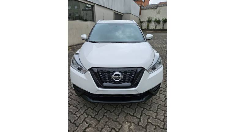 NISSAN - KICKS - 2020/2020 - Branca - R$ 85.000,00