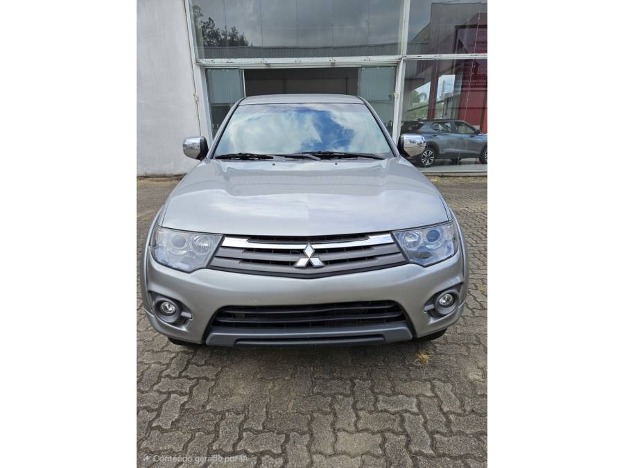 MITSUBISHI - L200 TRITON - 2015/2015 - Prata - R$ 119.000,00
