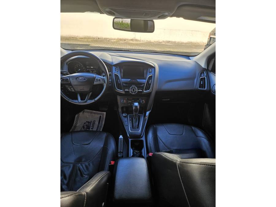 FORD - FOCUS - 2016/2016 - Branca - R$ 70.000,00