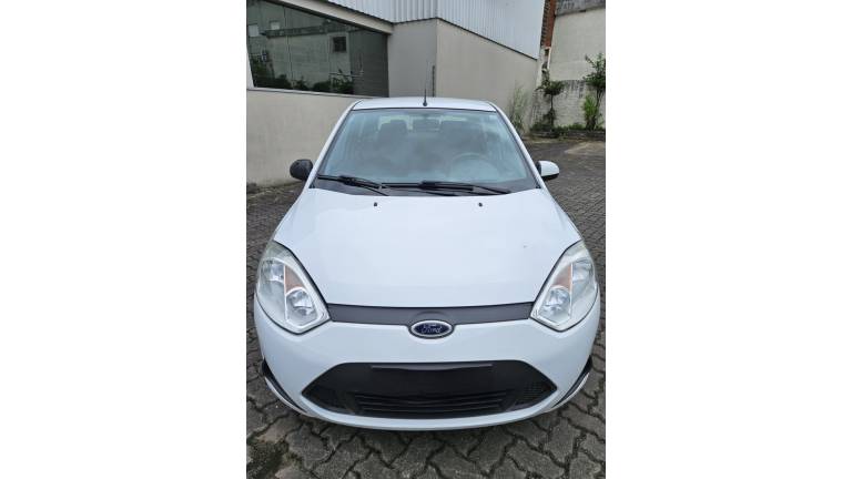 FORD - FIESTA - 2012/2013 - Branca - R$ 37.000,00