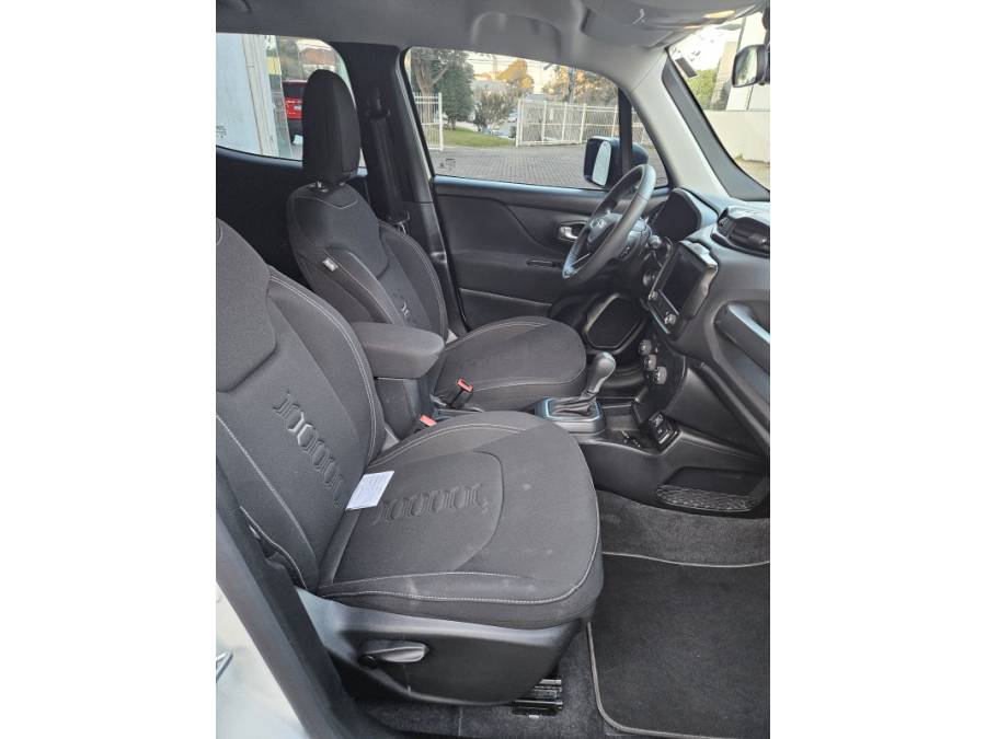 JEEP - RENEGADE - 2023/2024 - Branca - R$ 115.000,00