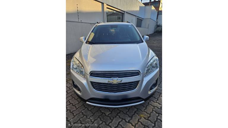 CHEVROLET - TRACKER - 2015/2015 - Prata - R$ 75.000,00