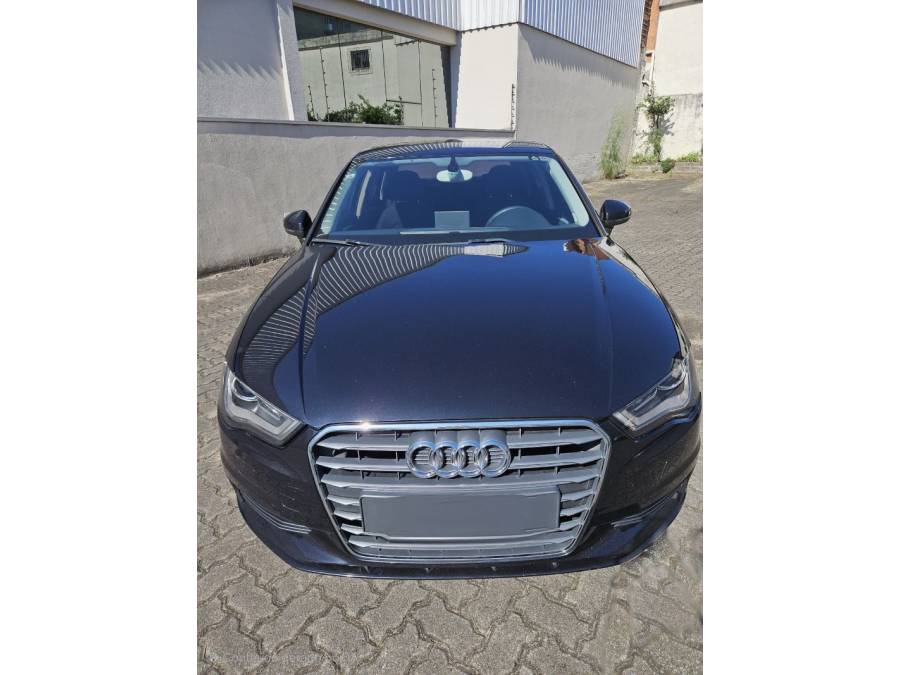 AUDI - A3 - 2014/2014 - Preta - R$ 75.000,00