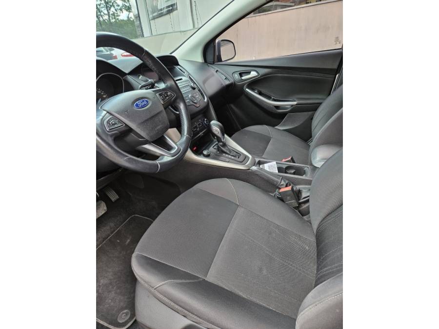 FORD - FOCUS - 2015/2016 - Prata - R$ 56.500,00