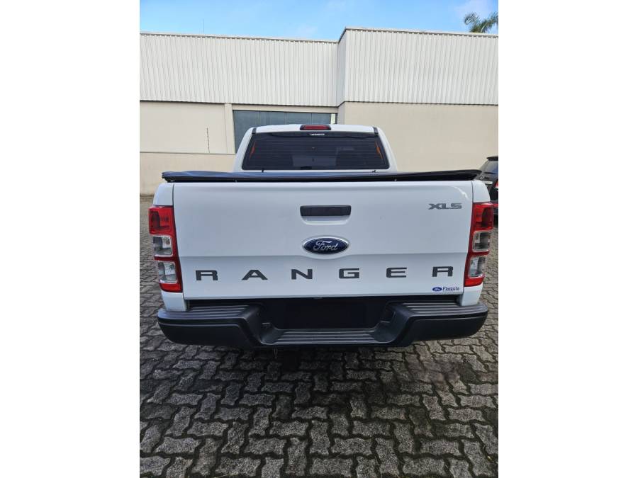 FORD - RANGER - 2012/2013 - Branca - R$ 85.000,00