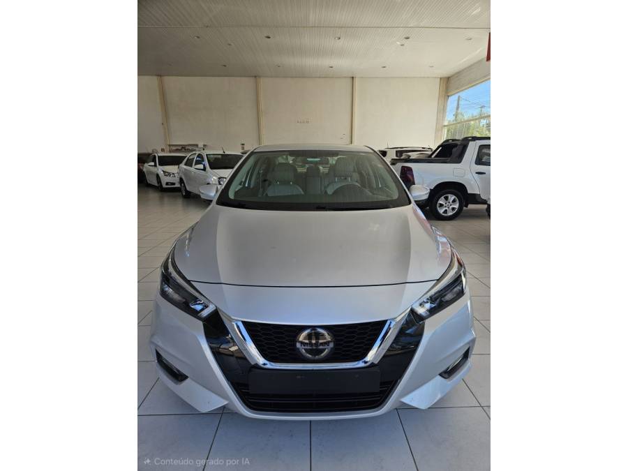 NISSAN - VERSA - 2020/2021 - Prata - R$ 85.000,00