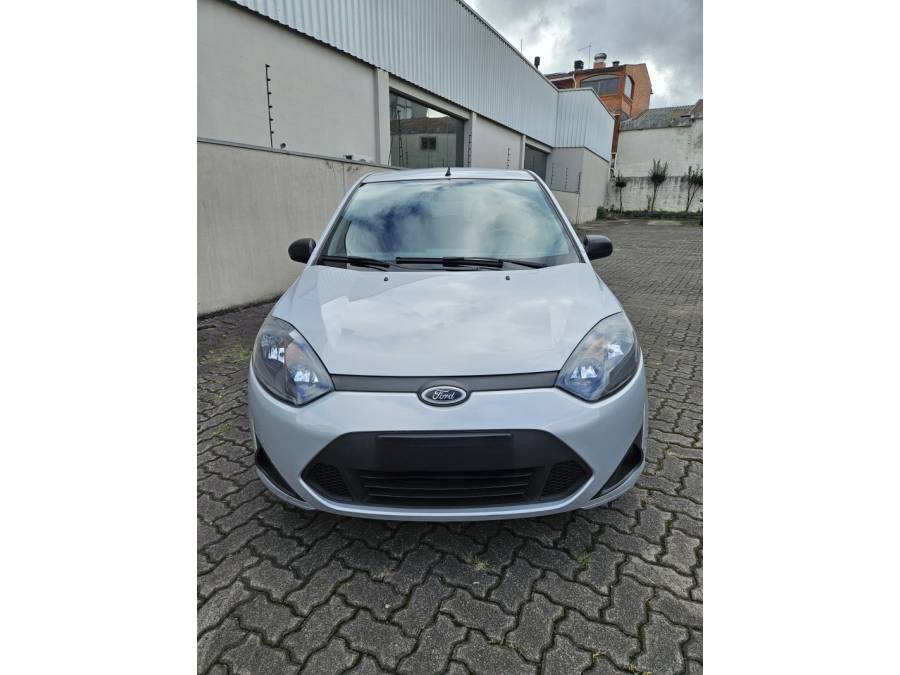 FORD - FIESTA - 2013/2014 - Prata - R$ 35.900,00