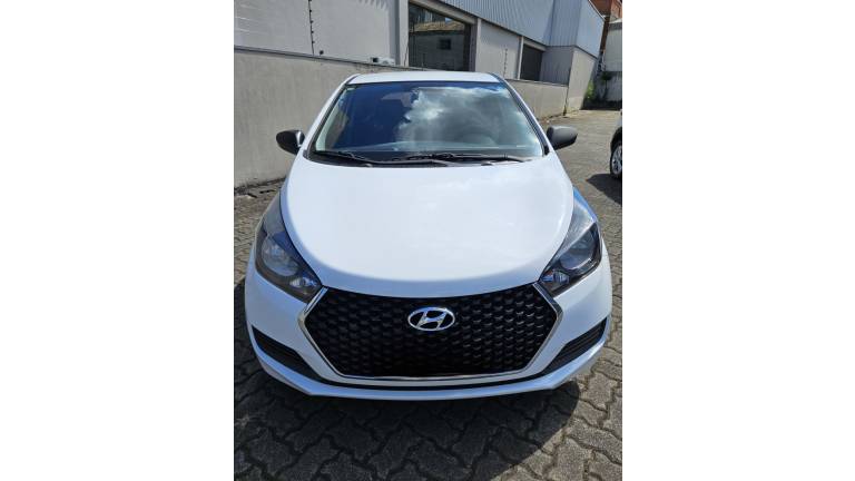 HYUNDAI - HB20 - 2018/2019 - Branca - R$ 55.000,00