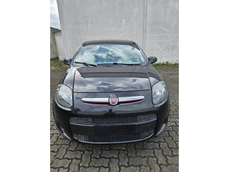 FIAT - PALIO - 2014/2014 - Preta - R$ 44.000,00