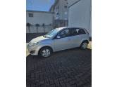FORD - FIESTA - 2013/2014 - Cinza - R$ 34.000,00