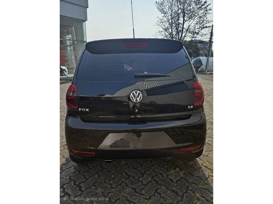 VOLKSWAGEN - FOX - 2013/2013 - Preta - R$ 42.000,00