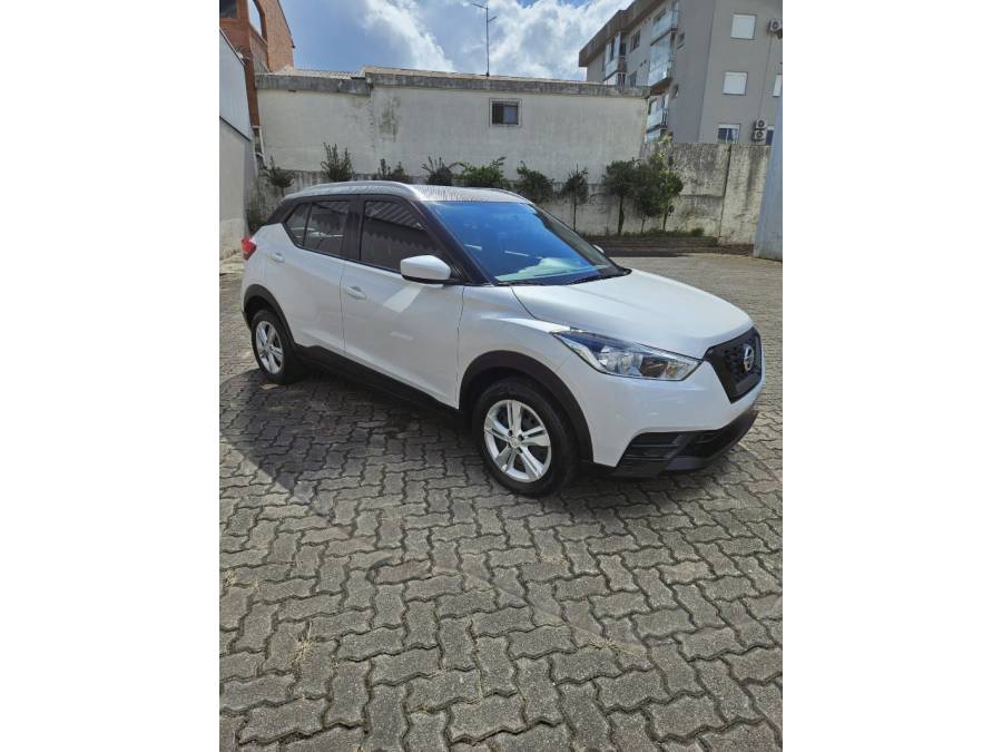 NISSAN - KICKS - 2019/2020 - Branca - R$ 85.000,00