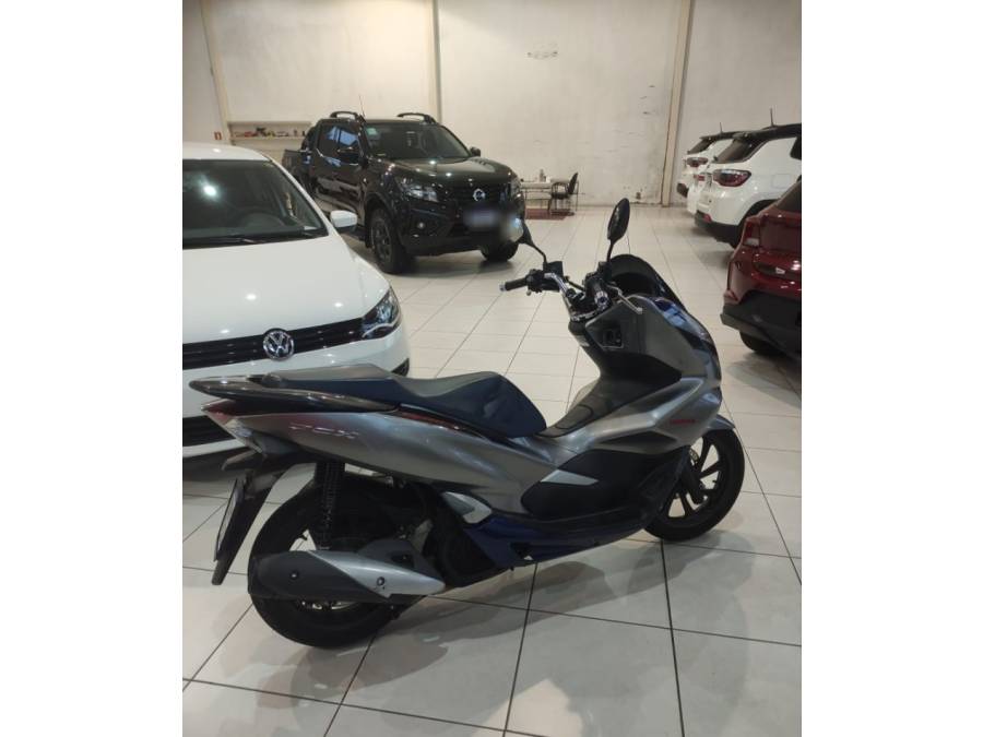 HONDA - PCX - 2020/2021 - Prata - R$ 18.500,00