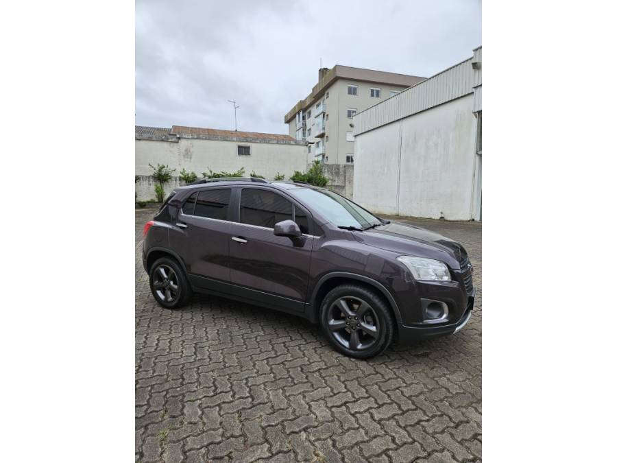 CHEVROLET - TRACKER - 2015/2016 - Roxa - R$ 78.500,00