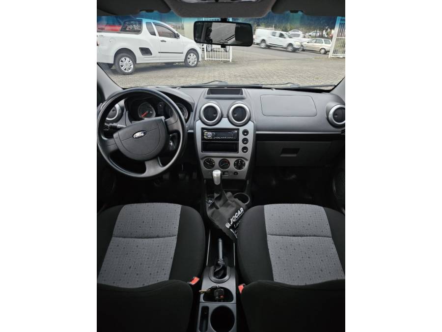 FORD - FIESTA - 2011/2011 - Preta - R$ 33.900,00