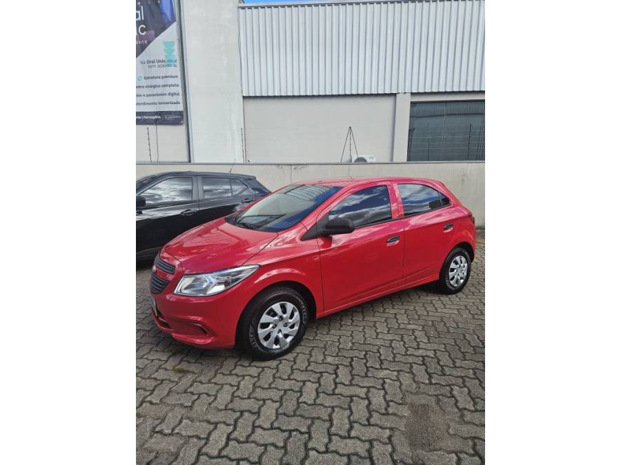CHEVROLET - ONIX - 2015/2015 - Vermelha - R$ 43.000,00