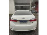 TOYOTA - COROLLA - 2017/2018 - Branca - R$ 89.000,00