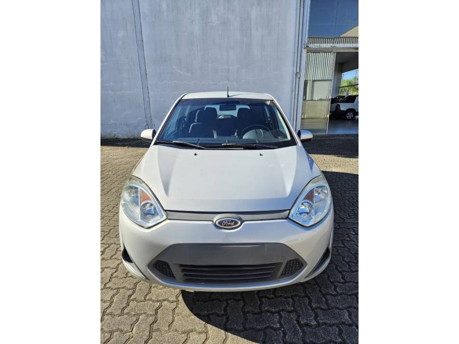 FORD - FIESTA - 2013/2014 - Cinza - R$ 34.000,00