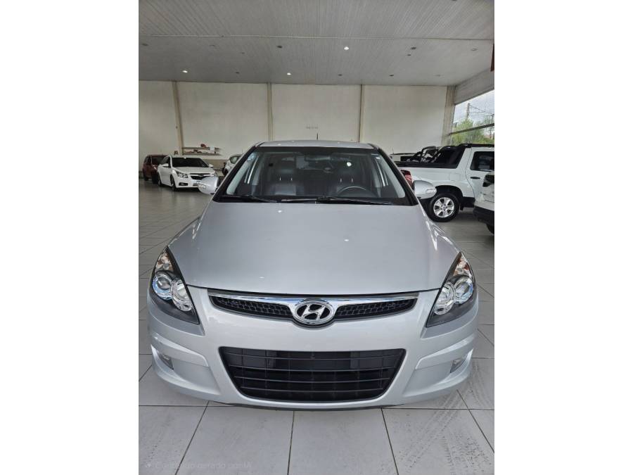 HYUNDAI - I30 - 2012/2012 - Prata - R$ 48.000,00