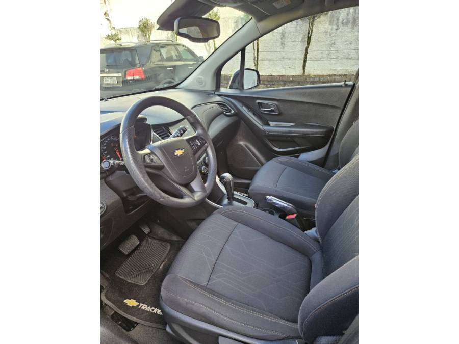 CHEVROLET - TRACKER - 2017/2018 - Preta - R$ 84.000,00