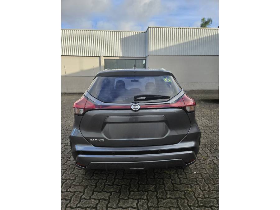 NISSAN - KICKS - 2022/2022 - Cinza - R$ 103.000,00