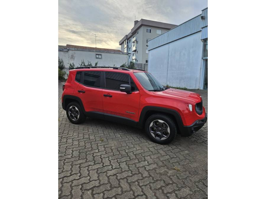 JEEP - RENEGADE - 2019/2019 - Vermelha - R$ 75.000,00