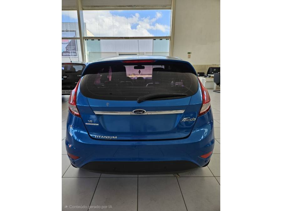 FORD - FIESTA - 2015/2015 - Azul - R$ 48.000,00