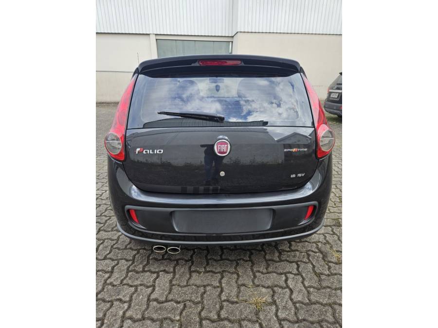 FIAT - PALIO - 2014/2014 - Preta - R$ 44.000,00